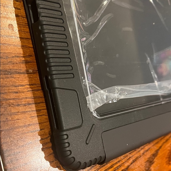 Ipad pro 12.9-inch (3rd Generation) model number  A2014Black Tablet Case - Picture 6 of 9